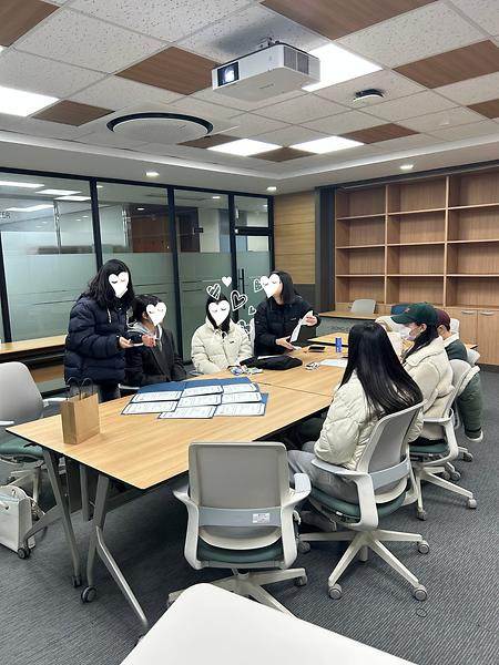  학생상담센터에서 진행한 또바기 수료식 활동 📖사진입니다.  참여해주셔서 감사합니다 :-)